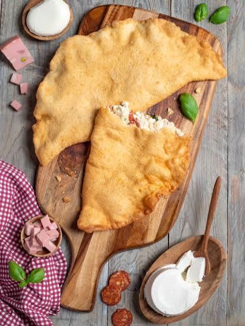 pizza fritta — Azienda Parasiliti, Iapri Food